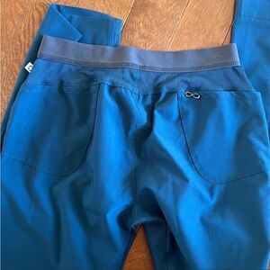 Cherokee infinity scrub pants